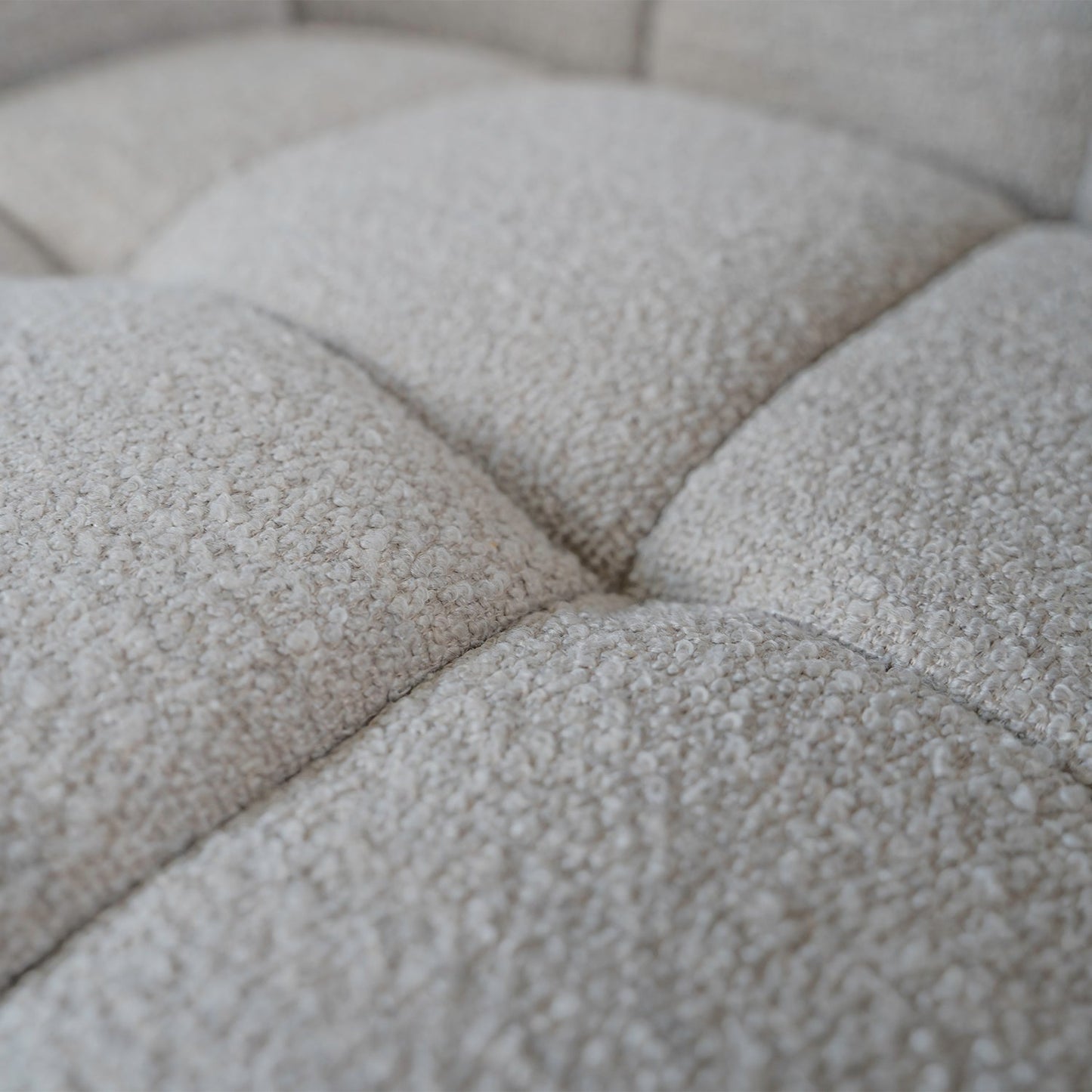 Janssen Alba — Naturel Bouclé Eetkamerstoel